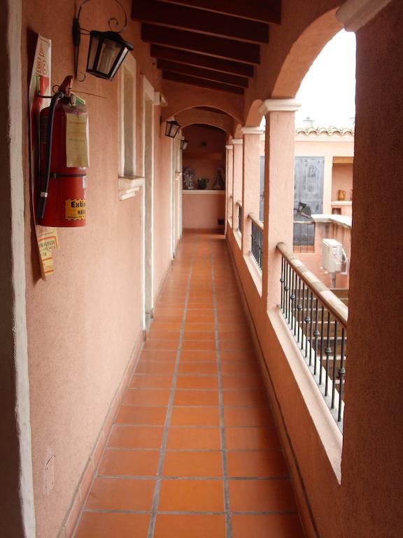 Hostal Terrazas Del San Bernardo Salta Esterno foto